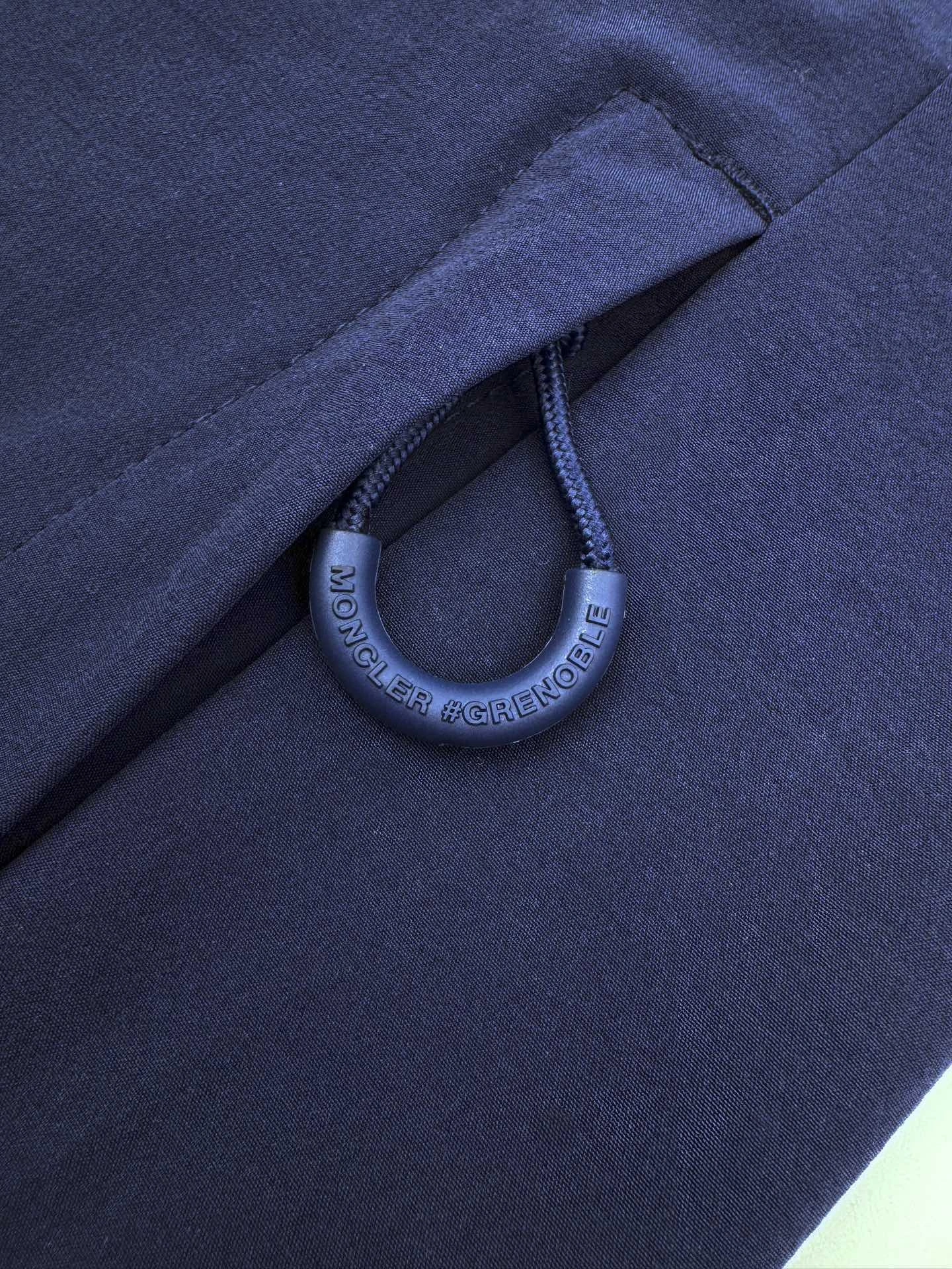 wg.luxury-- 7o9385r item: E-F000J1717